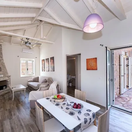 Villa Amoya Stoupa