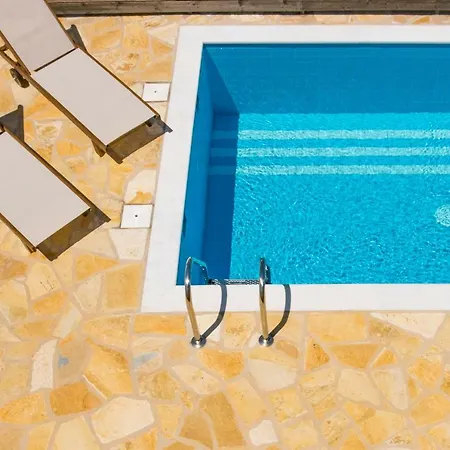 Villa Amoya Stoupa